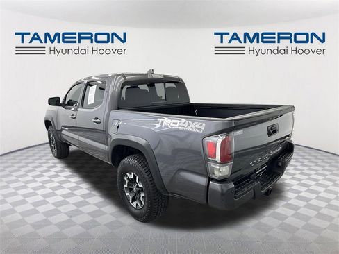 Used 2021 Toyota Tacoma TRD Off-Road image 3