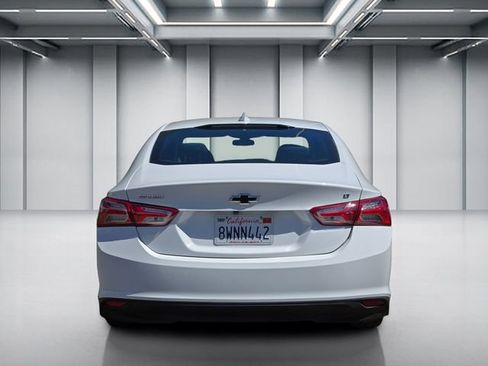 Used 2021 Chevrolet Malibu LT FWD image 5