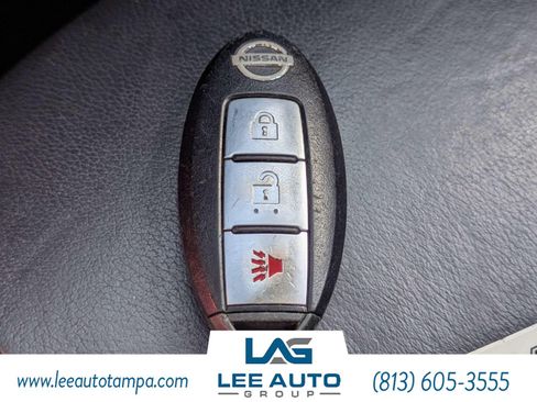 Used 2014 Nissan Juke SL FWD image 27