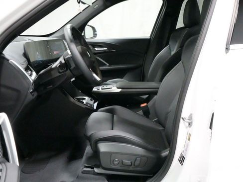 New 2027 BMW X1 xDrive28i AWD/4WD image 2
