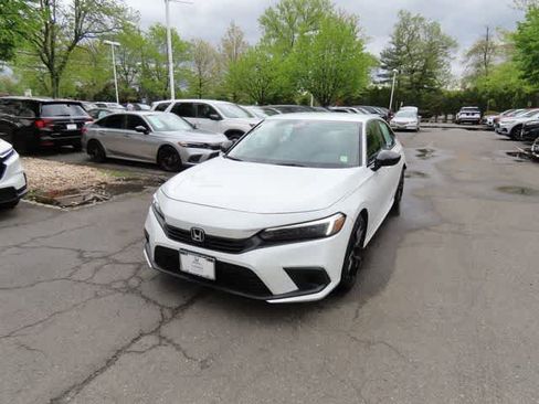 Used 2023 Honda Civic Sport image 1