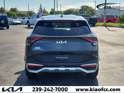 Certified 2024 Kia Sportage EX FWD image 5