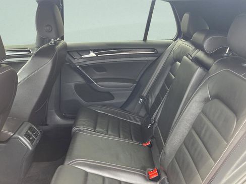 Used 2015 Volkswagen Golf R 4-Door AWD/4WD image 17