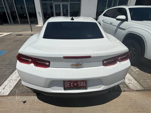 Used 2020 Chevrolet Camaro LT RWD image 6