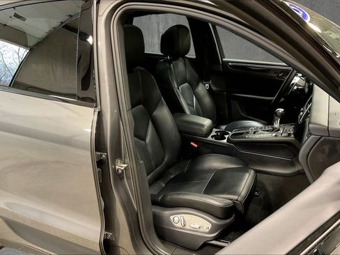 Used 2015 Porsche Macan S AWD/4WD image 28
