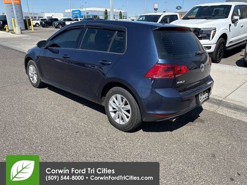 Used 2015 Volkswagen Golf S FWD image 5