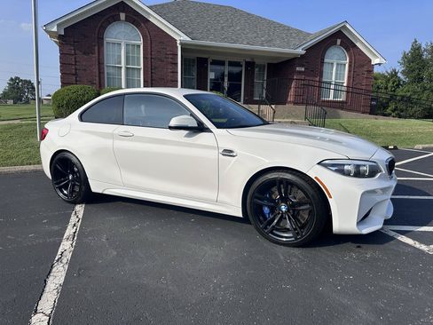 Used 2018 BMW M2 RWD image 11