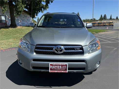 Used 2006 Toyota RAV4 Limited w/ Tow Prep Pkg AWD/4WD image 8