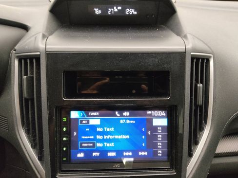 Used 2018 Subaru Impreza 2.0i AWD/4WD image 25
