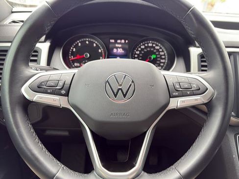 Used 2020 Volkswagen Atlas Cross Sport SE image 17