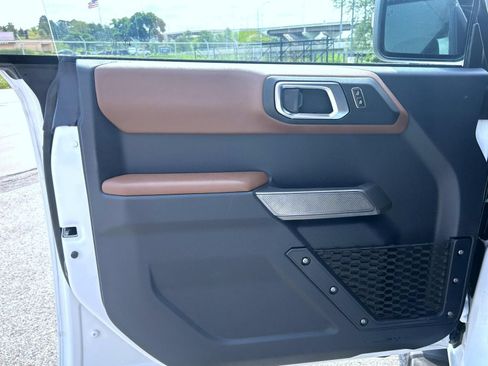 Used 2022 Ford Bronco Outer Banks AWD/4WD image 10