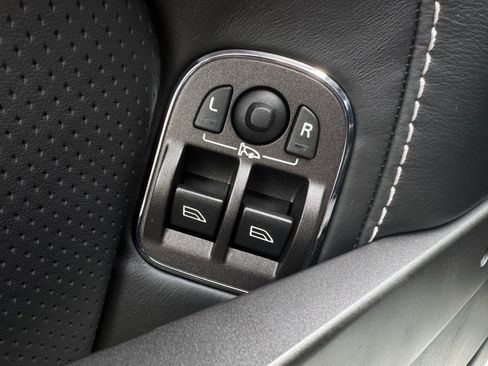 Used 2015 Aston Martin V8 Vantage GT RWD image 56