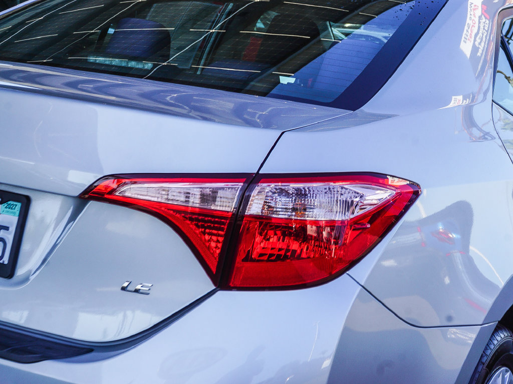 Used 2018 Toyota Corolla LE w/ Protection Package FWD image 8