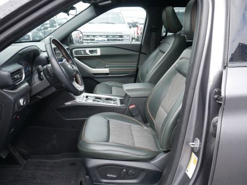 Used 2022 Ford Explorer Timberline image 2