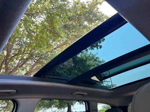 Used 2019 Hyundai Santa Fe Limited image 30