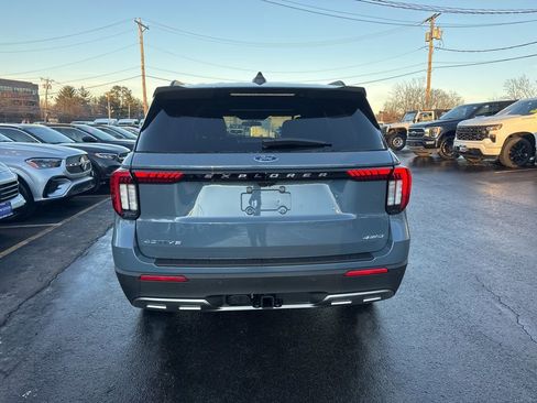 New 2026 Ford Explorer Active w/ Active Comfort Package image 7