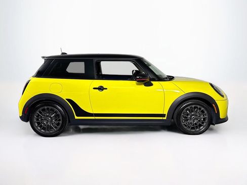 Used 2025 MINI Cooper S FWD image 6