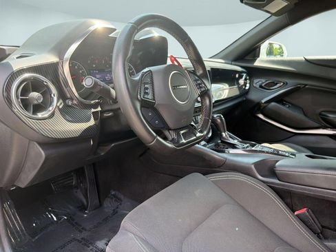 Used 2020 Chevrolet Camaro LT RWD image 4