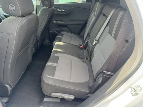 Used 2025 Chevrolet Blazer LT image 25