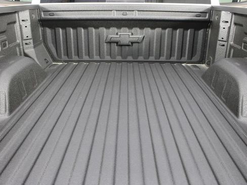 New 2026 Chevrolet Silverado 1500 High Country w/ High Country Premium Package AWD/4WD image 23