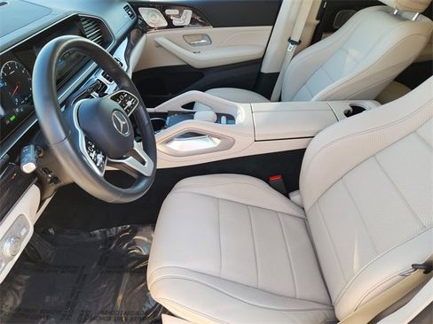 Used 2022 Mercedes-Benz GLS 450 4MATIC image 11