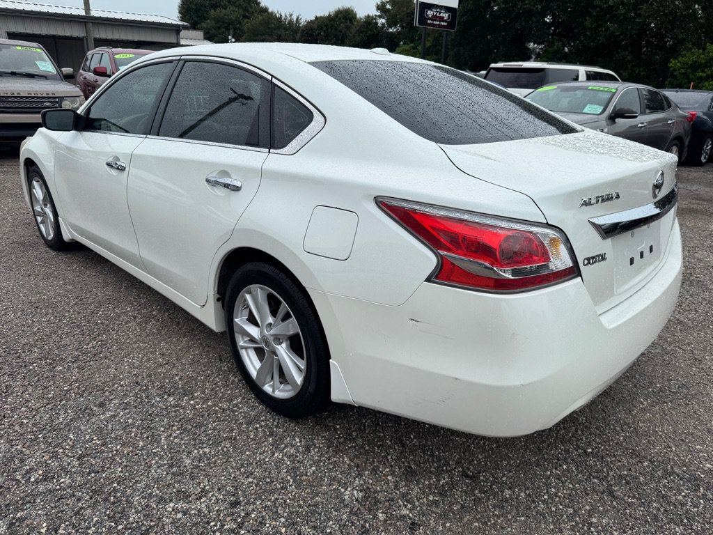 Used 2015 Nissan Altima 2.5 SV FWD image 6