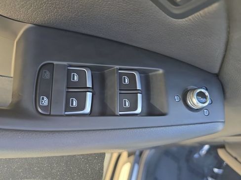 Used 2015 Audi Q5 2.0T Premium Plus AWD/4WD image 31