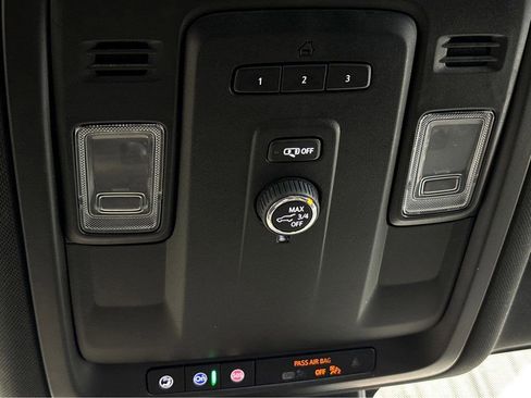 Used 2024 Chevrolet Tahoe LT AWD/4WD image 28