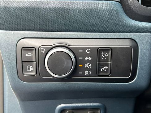 New 2025 Ford Maverick XL w/ Equipment Group 101A image 18