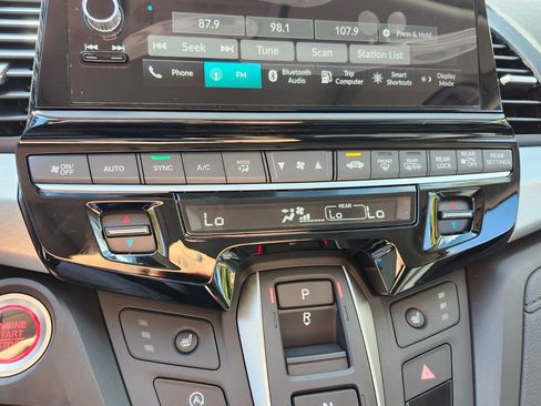 New 2026 Honda Odyssey EX-L image 24