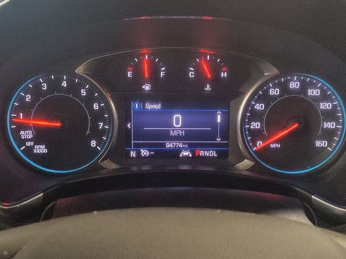 Used 2020 Chevrolet Equinox LT w/ Driver Convenience Package FWD image 23