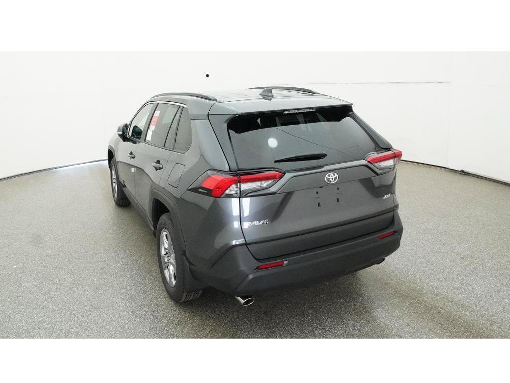 Used 2025 Toyota RAV4 XLE w/ Convenience Package FWD image 8