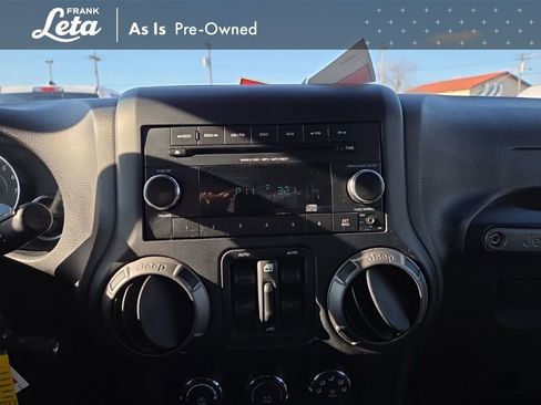 Used 2018 Jeep Wrangler Unlimited Sport S image 19