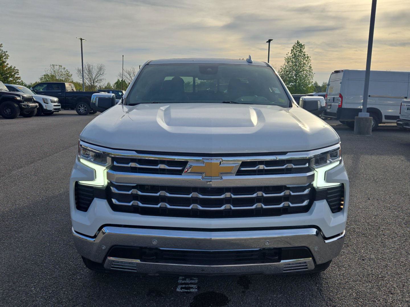 Used 2024 Chevrolet Silverado 1500 LTZ w/ LTZ Premium Package AWD/4WD image 2