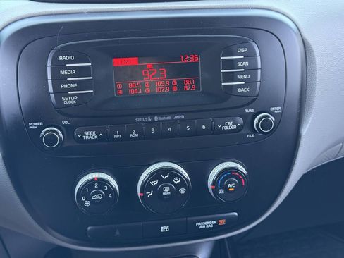 Used 2016 Kia Soul FWD image 21