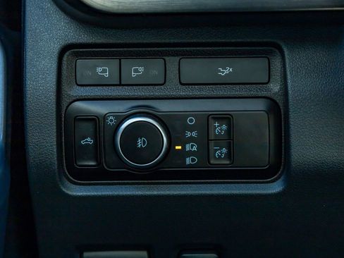 Used 2024 Ford F350 Lariat w/ Lariat Ultimate Package image 20