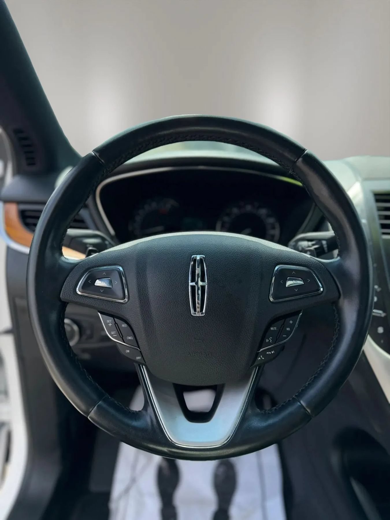 Used 2019 Lincoln MKC Reserve w/ MKC Climate Package AWD/4WD image 17