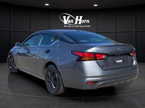 Used 2020 Nissan Altima 2.5 S FWD image 5
