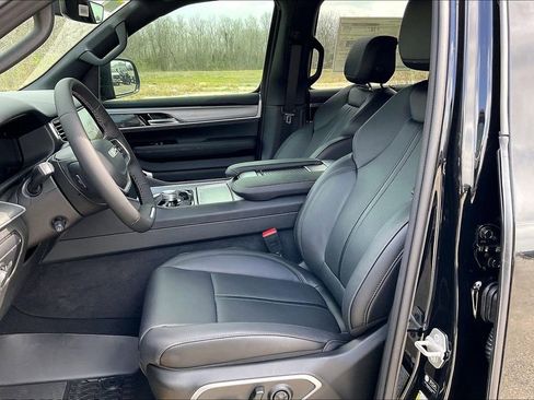 New 2026 Jeep Grand Wagoneer L Limited image 8