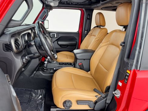 Used 2020 Jeep Wrangler Sport AWD/4WD image 5