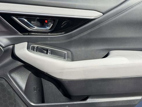 Used 2023 Subaru Outback Limited image 8