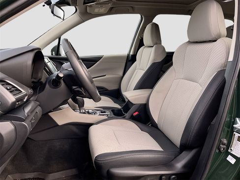 Used 2024 Subaru Forester Premium image 19
