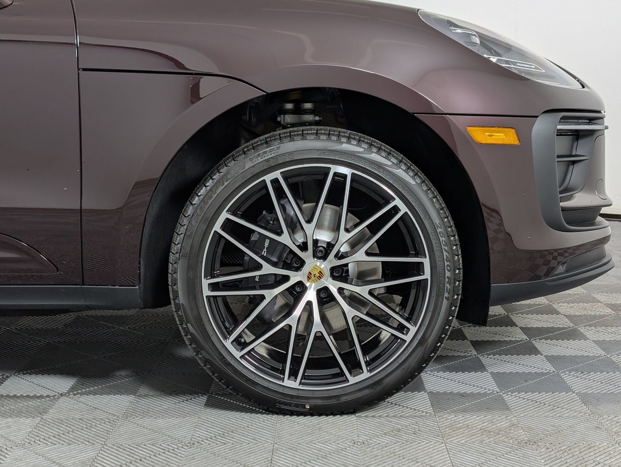 Certified 2026 Porsche Macan AWD/4WD image 15