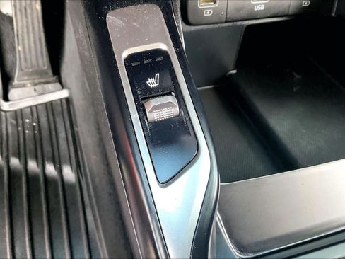Used 2022 Kia Sorento S FWD image 30
