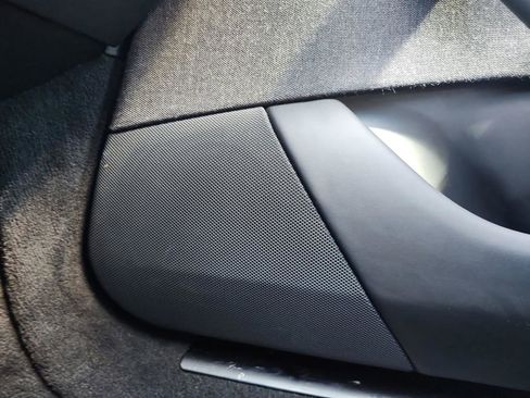 Used 2022 Tesla Model S image 26