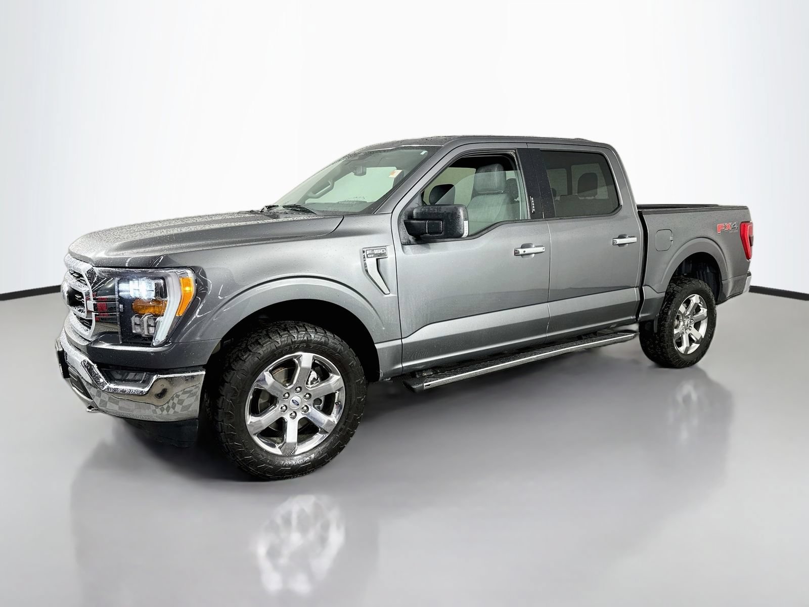 Used 2021 Ford F150 XLT w/ Equipment Group 302A High AWD/4WD image 4