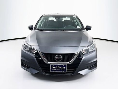 Certified 2022 Nissan Versa S w/ Trunk Package image 2