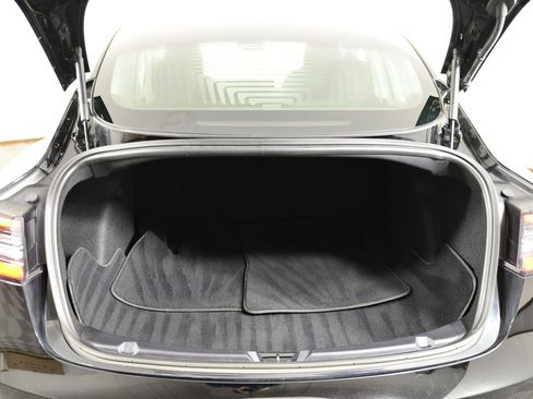 Used 2020 Tesla Model 3 Performance image 22