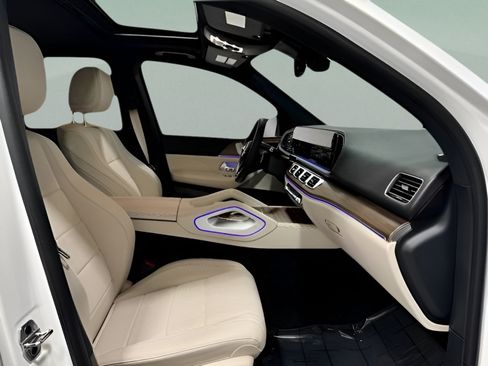 Certified 2025 Mercedes-Benz GLE 450 4MATIC image 19