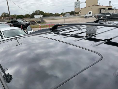 Used 2015 GMC Yukon SLT w/ Open Road Package image 11